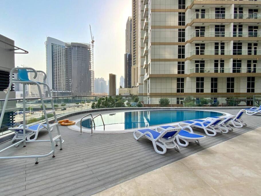 Vvk Holiday Homes, Dunya Tower Dubai Exterior photo